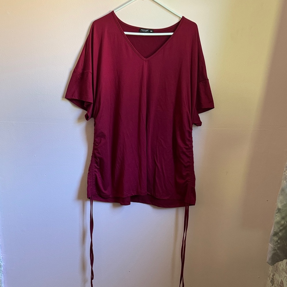 SHEIN Burgundy V-Neck Short Sleeve Top